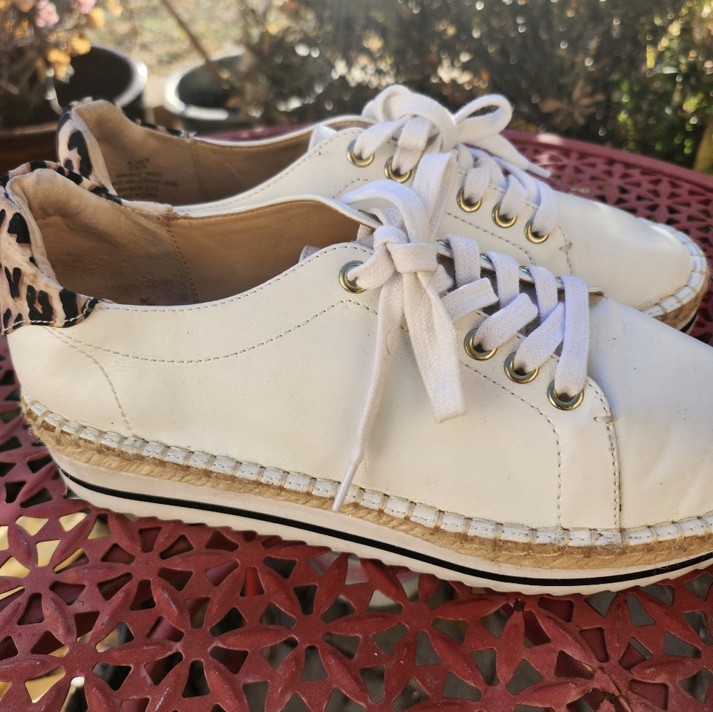 Jennifer Lopez sneaker shoe size 8.5 White & animal print - Picture 14 of 16